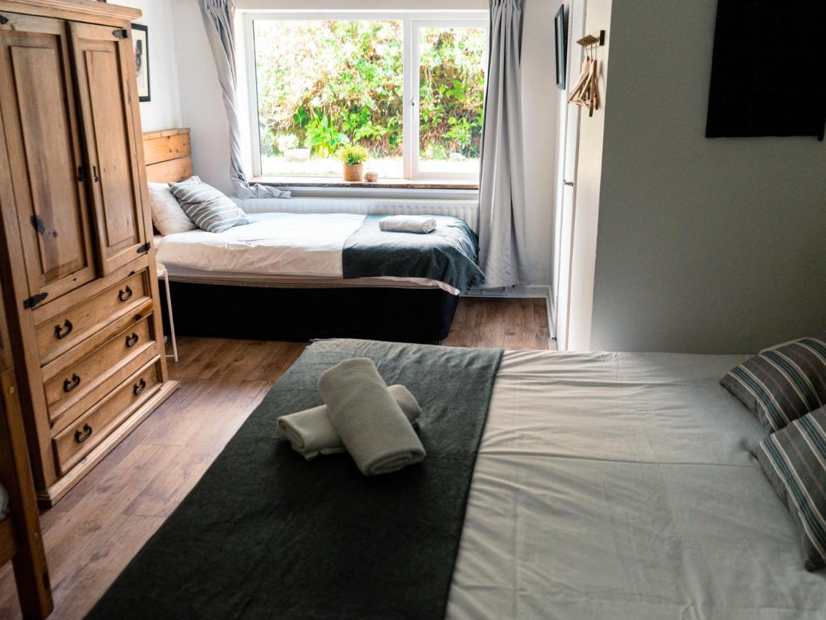 Pure Magic Lodge Slievemore エクステリア 写真